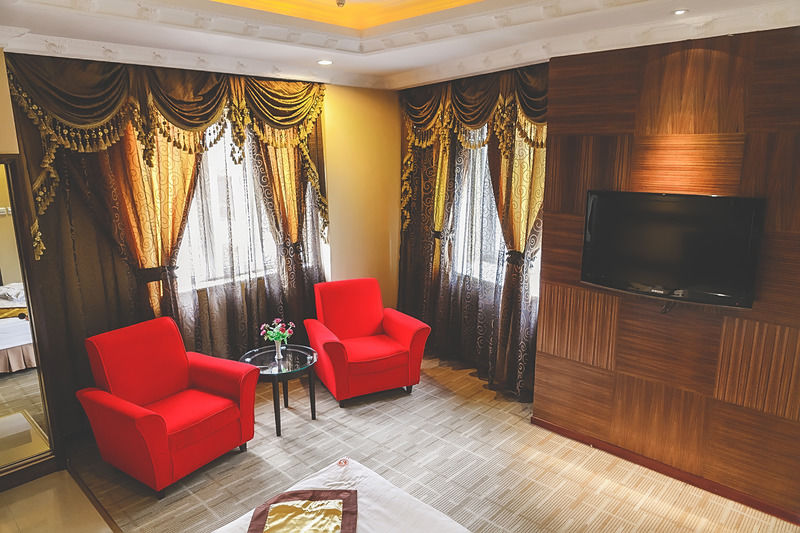 Renion Hills Hotel Almaty Exterior foto